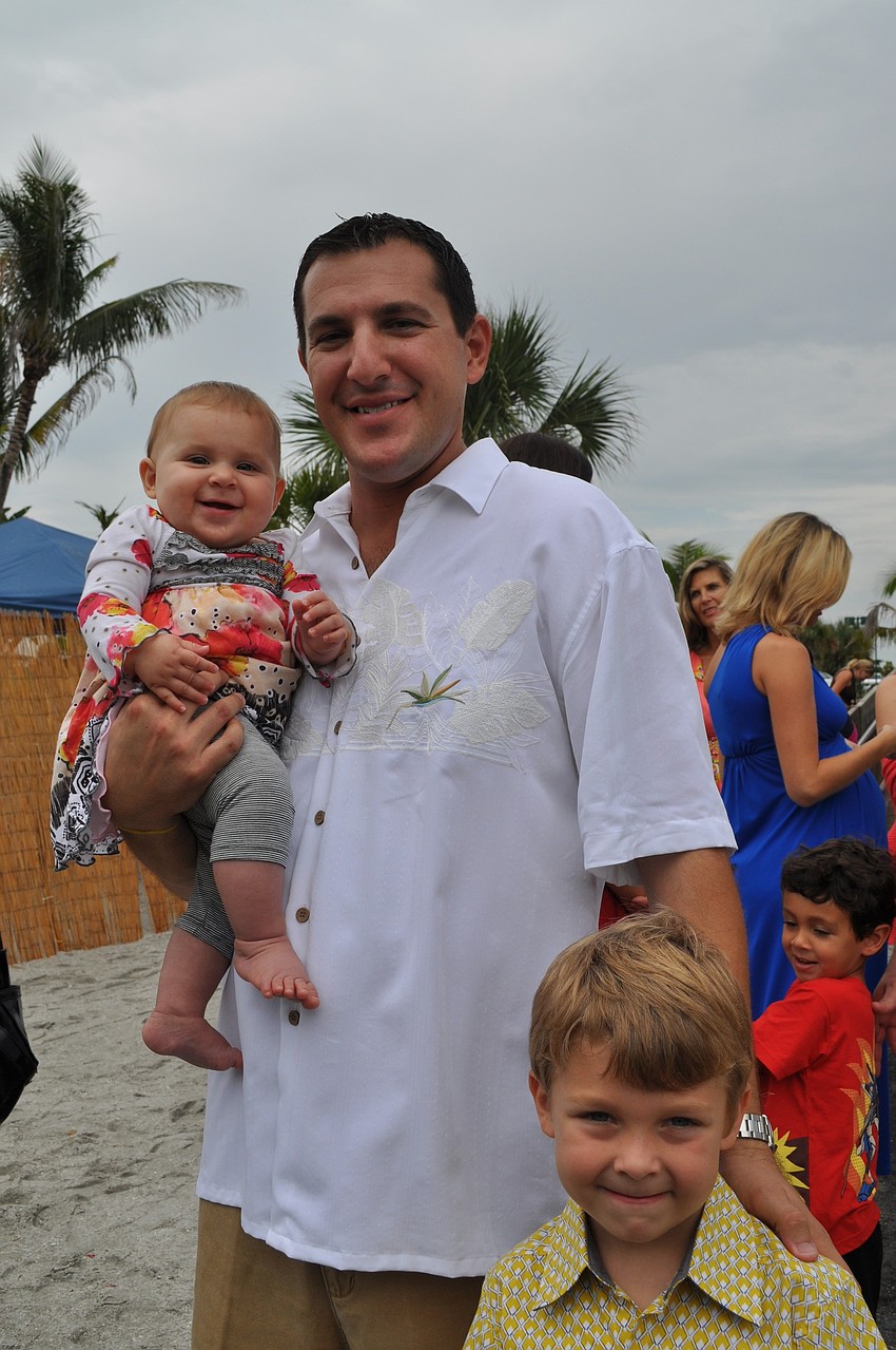 Justin Pachota with son, Jeremiah, and daughter, Ryela