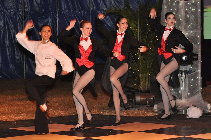 Diane Partington School of Classical Ballet dancers