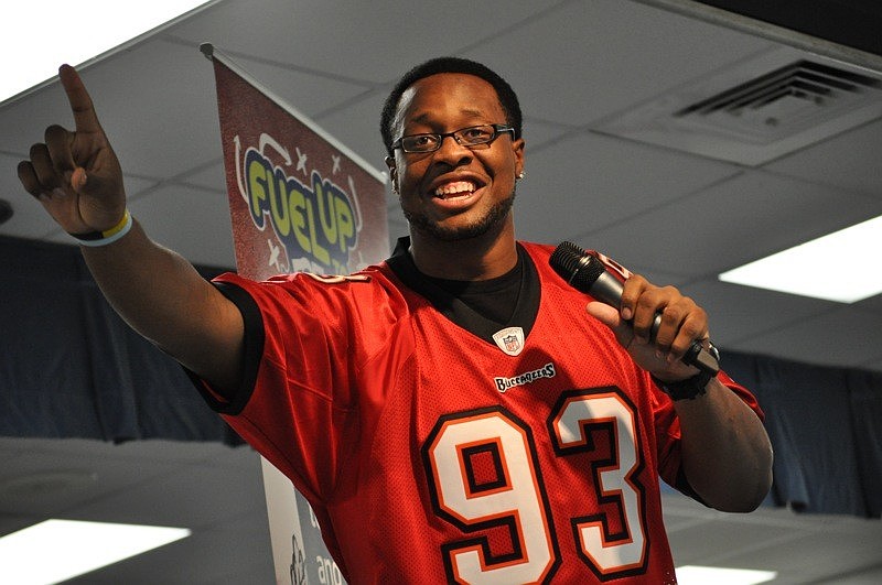 Tampa Bay Buccaneers defensive tackle Gerald McCoy challenged children to play for an hour every day.