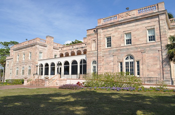 Built in 1926 by Charles Ringling, College Hall is the signature building on the New College campus.