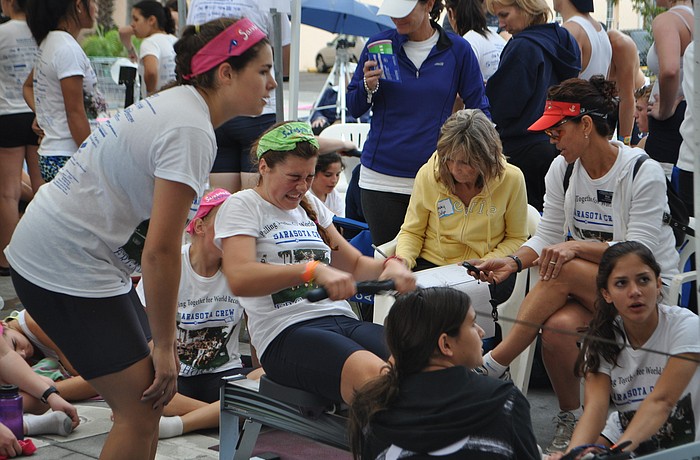Carolina Elizalde rows to break the world record for the fastest time to row 100,00 meters on a concept 2 rowing machine.