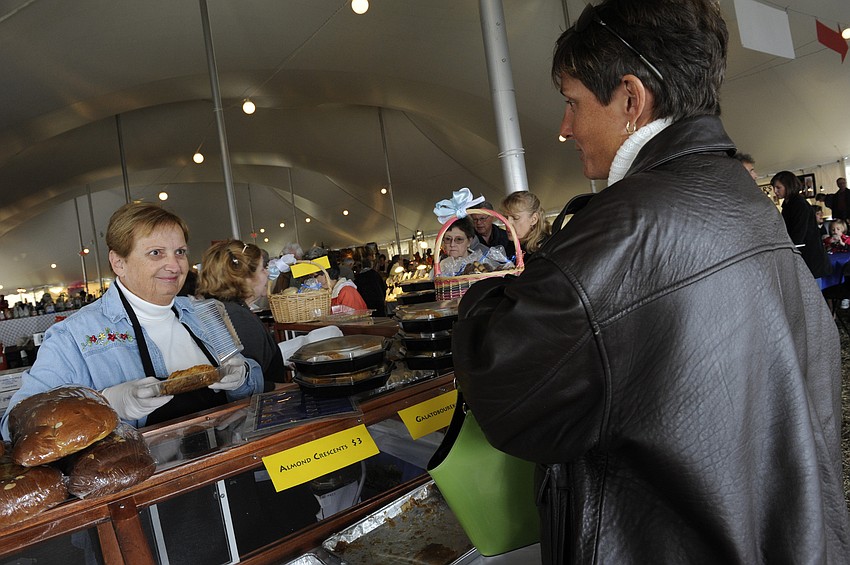 Magda Bossis made sure to save some dessert for her daughter, Terry Mitchel.