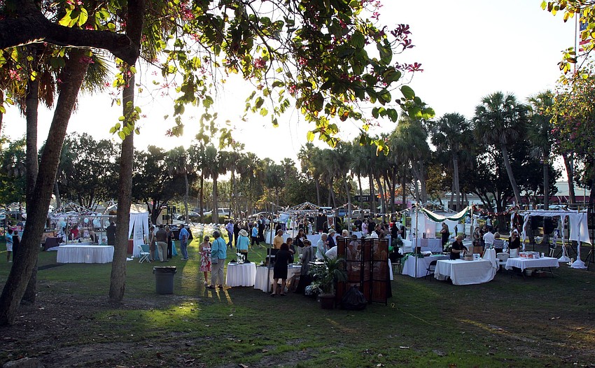 A look at the circle during St. Armands Circle's Weddings in Paradise Circle of Love event.