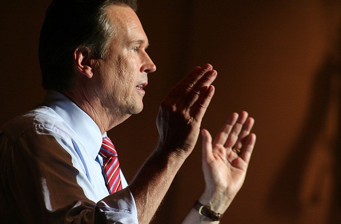 Congressman Vern Buchanan met with state, federal and local officials on the issue last week.