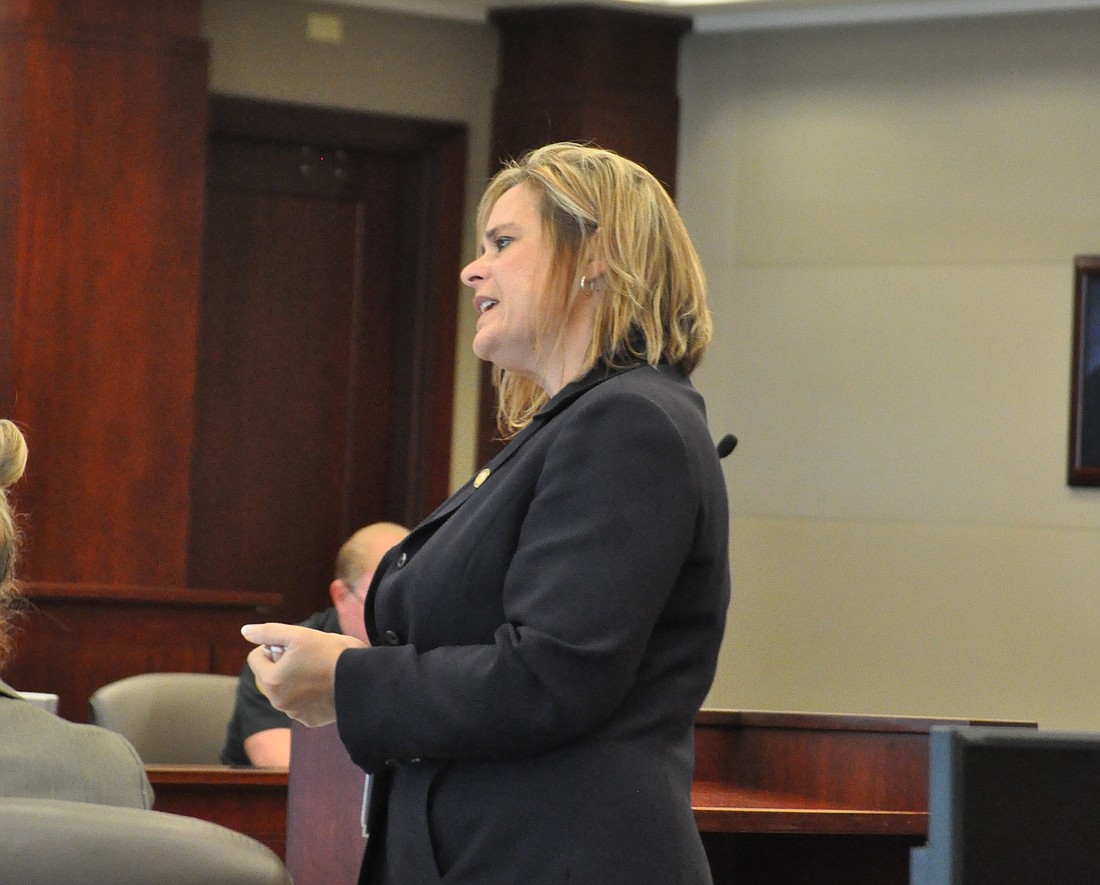 Prosecuting attorney Jacquelyn Roys addresses the jury during court. Photo by Shanna Fortier.