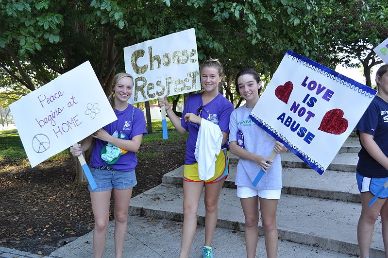 Claire Cornetet, Emma Lystad and Stephanie Muench