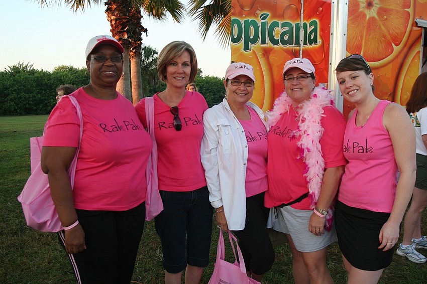 Judith Williams, Debbie Mrstik, Kathy Cress, Kris Brown and Danielle Barnes of team Rak Pak.