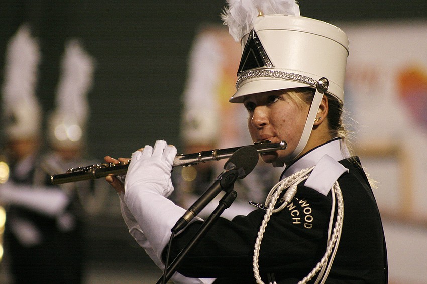 Nicolette Tuttle performed a solo at the beginning of Lakewood's show.