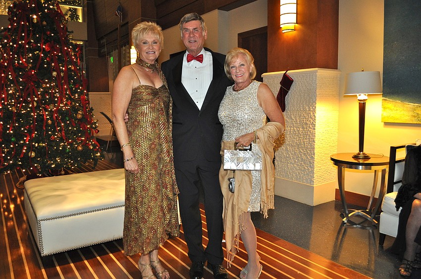 Willa Saalwaechter with John and Barbara Sulton