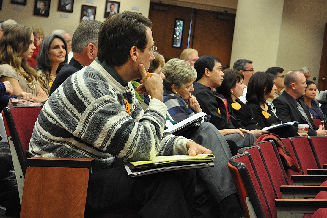 Palm-Aire residents packed the Manatee County commission chambers last week.