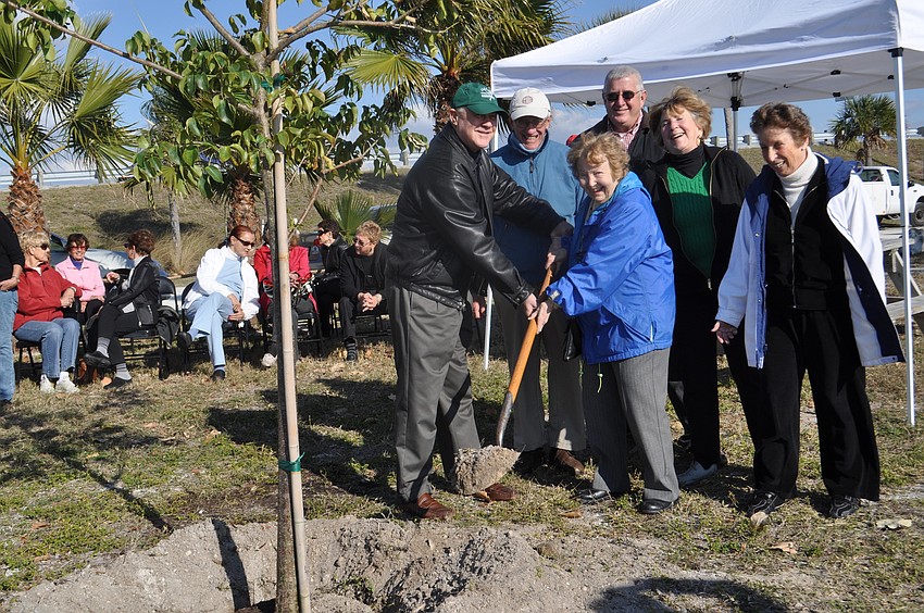 Town Commissioner Phil Younger, Jeremy Whatmough, Virginia Sanders, Jackie Salvino and Alice Blueglass