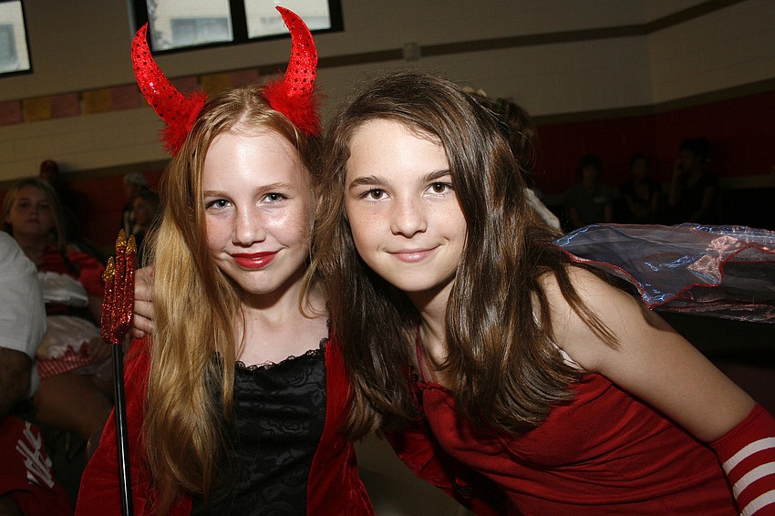 Victoria Brown and Juliana Rodrigues were ready to hit the dance floor.