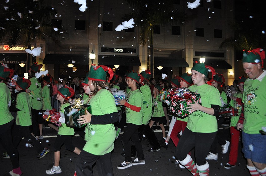 The Florida Jammers' Float dusted Main Street with snow.