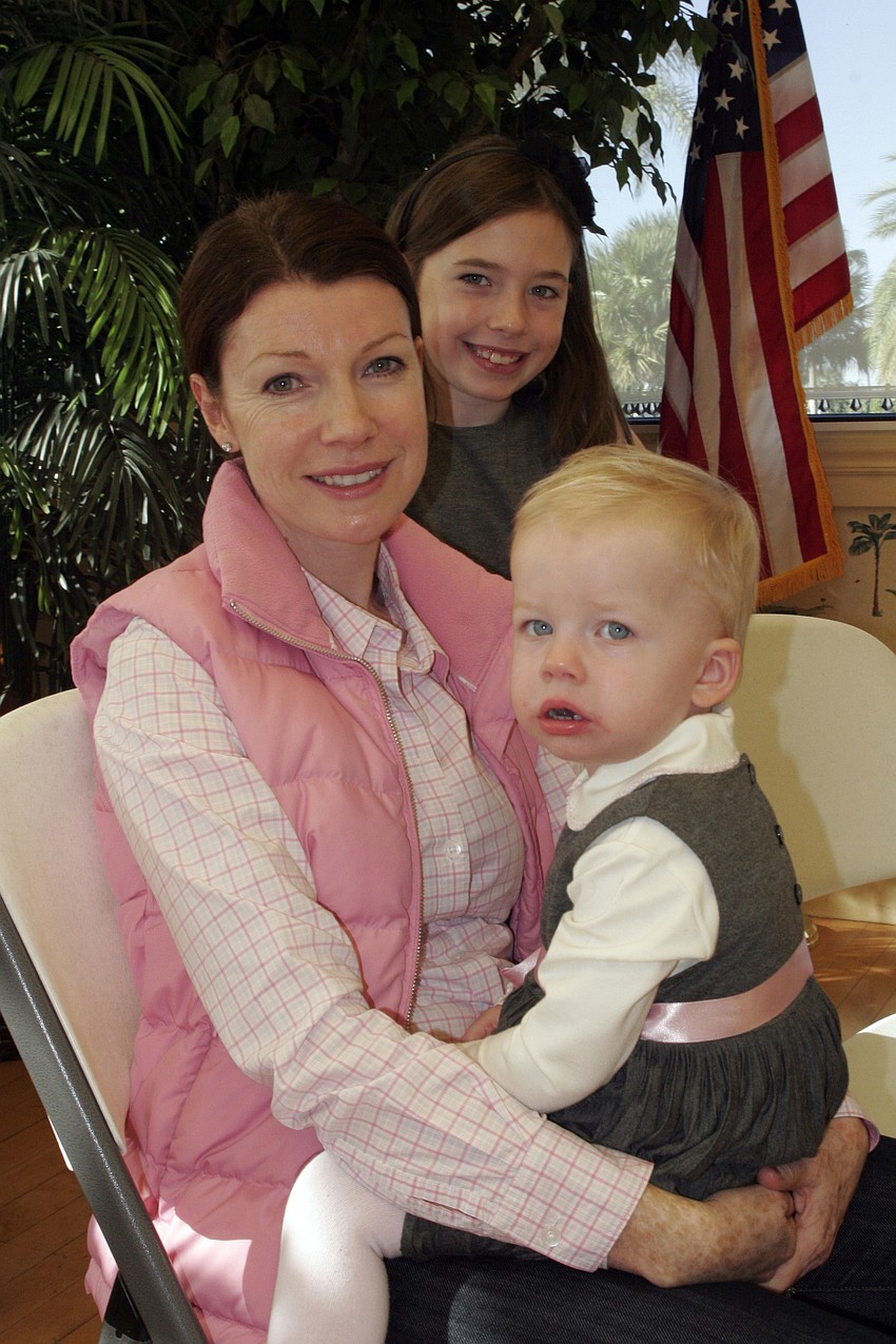 Aida Boles and her daughters Aoibhin, 7, and Ailbhe, 2, thoroughly enjoyed the event.