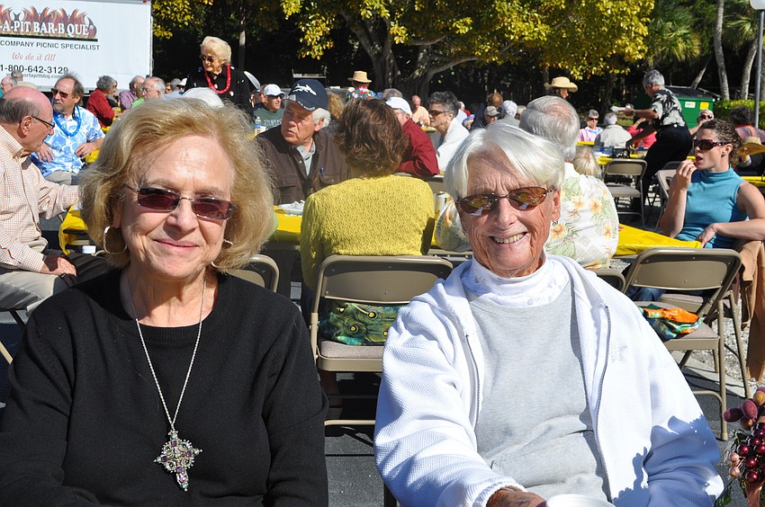 Rosella Quattrone and Patricia Helmuth