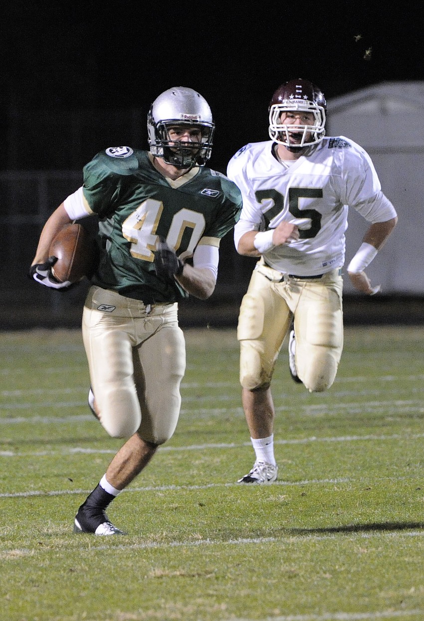 Lakewood Ranch's Harrison Skokos breaks free for a 30-yard gain in the second quarter.