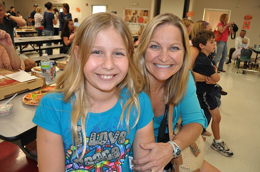 Lauren Parent, 10, and her mom Robin enjoyed time together.