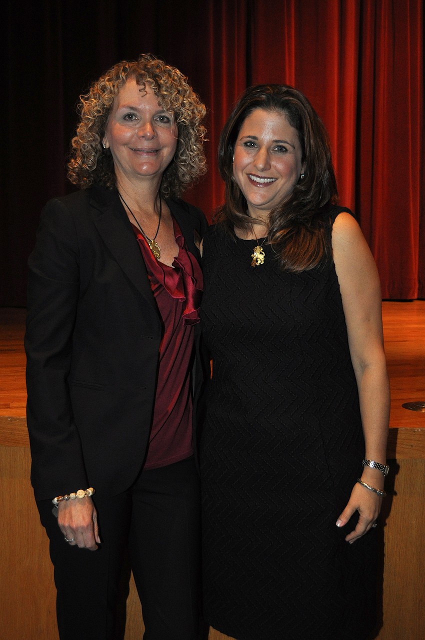 Ilene Fox and Rabbi Sherre Hirsch