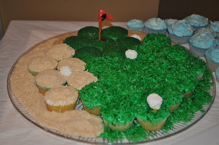 Sandy Wood made this golf course shaped cupcake assortment.