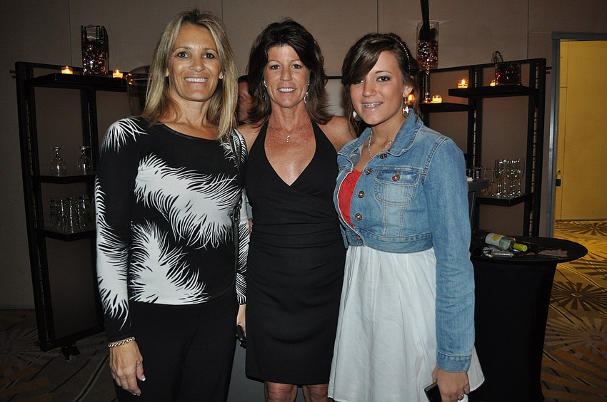 Sandee Teresa with Maggie and Ali Hicks