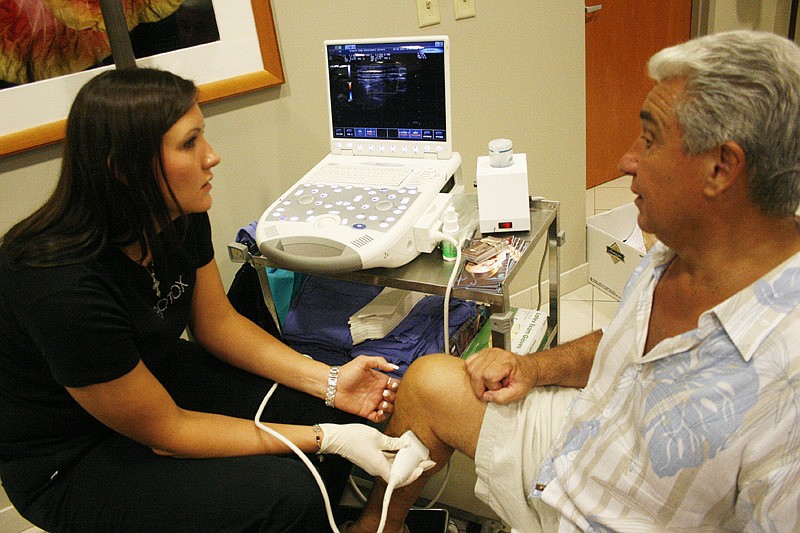 Erasers' Nikki Carver provided screens for attendees.