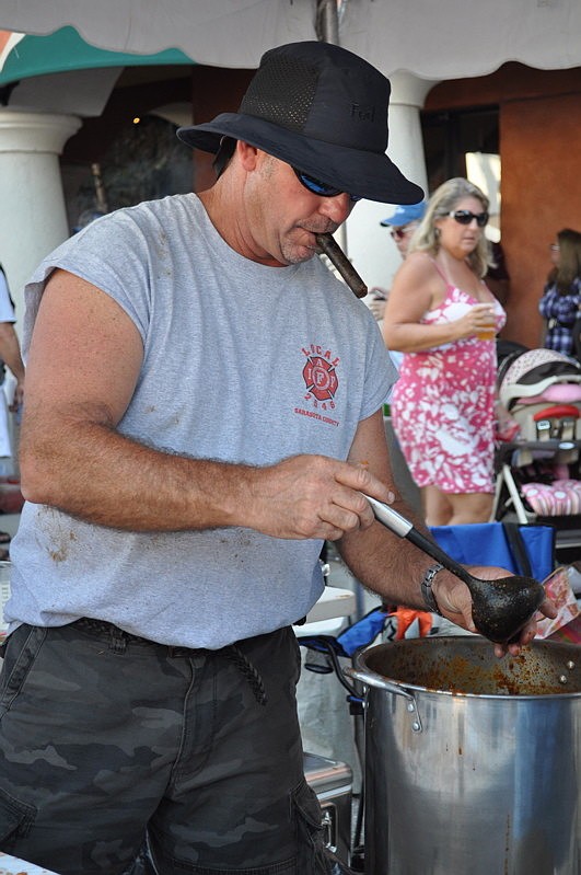 Don King serves up a meaty chili.
