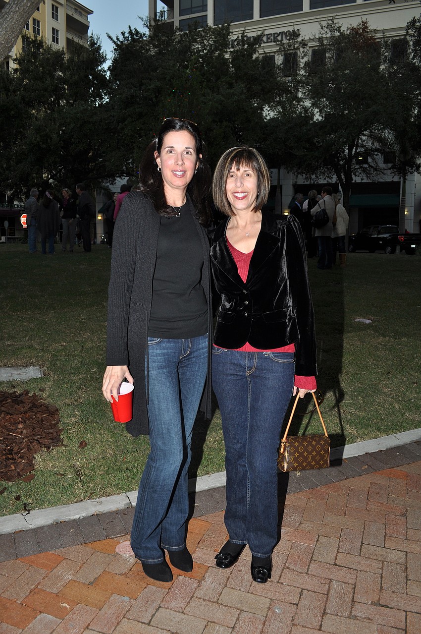 Josephine Colonese and her sister, Mary Colonese
