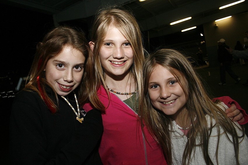 Alexa Giddens, Lauren Westberry and Kailey Westberry