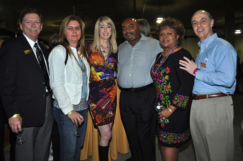 Mark Smith, Michelle Hazeltine, Tiffany Taylor, John and Aundria Cassleberry and John Lopez