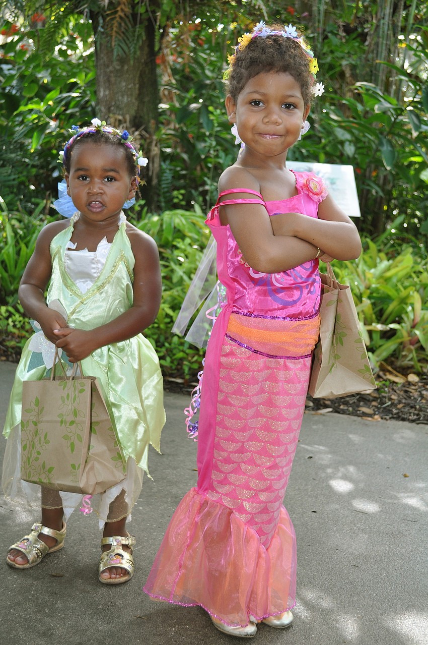 Jasmine and Jade De Bruin