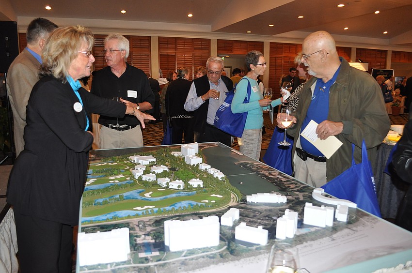 Peggy Jackson, Longboat Key Club and Resort, discusses the Key Club model with John Antenucci, A&B Asset Documentation Services.