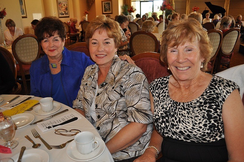 Pictured are Emmy Schmidt, Dena Jackson and Charlotte Wilden.