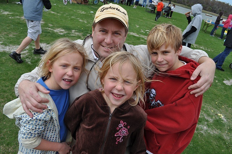 Andy Swartz brought out his children, Faye and Celia, both 7, and Mark, 9.