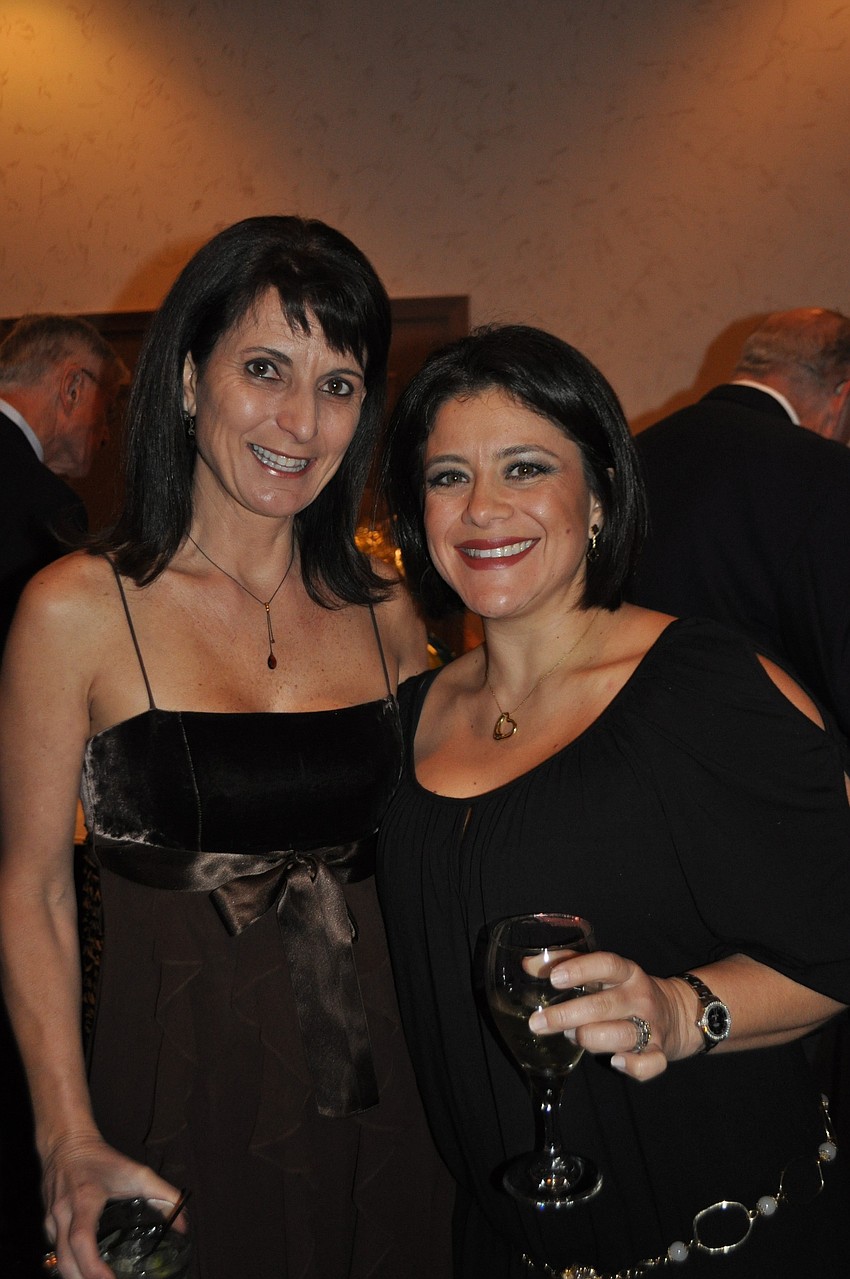 Gisele Pintchuck and Vanessa Opstal