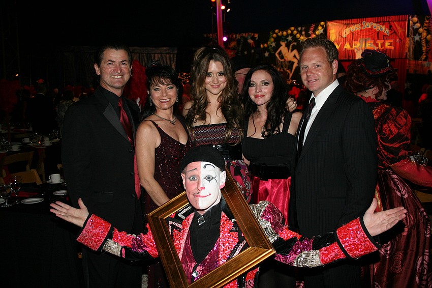 Pedro Reis, Dolly Jacobs, Chuck Sidlow and Lijana, Erendira and Nik Wallenda at Circus Sarasota's 