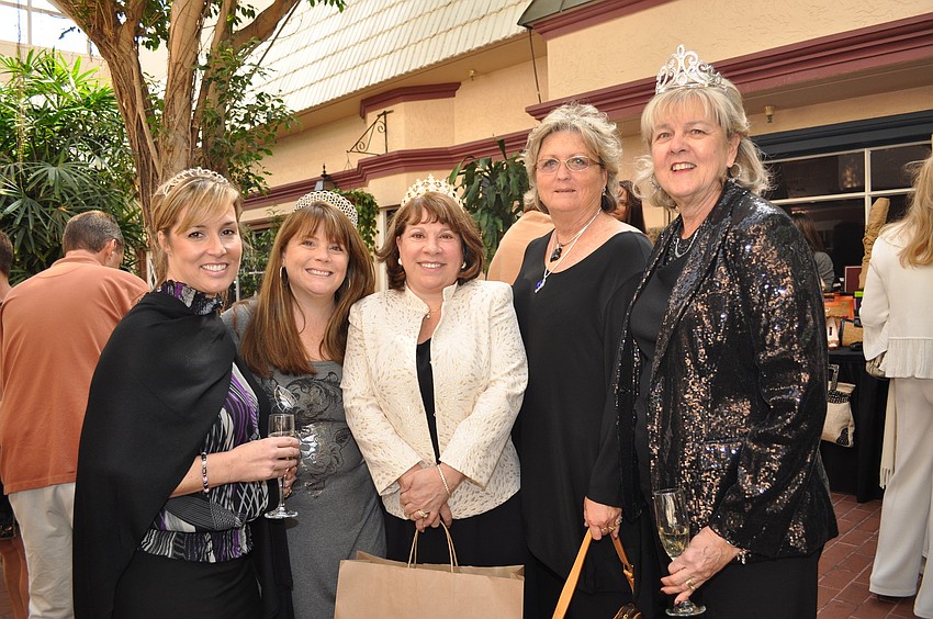 Tracey Robustelli, Patti Sileo, Kathy Kleinlein, Lindy Smith and Casey Pilon