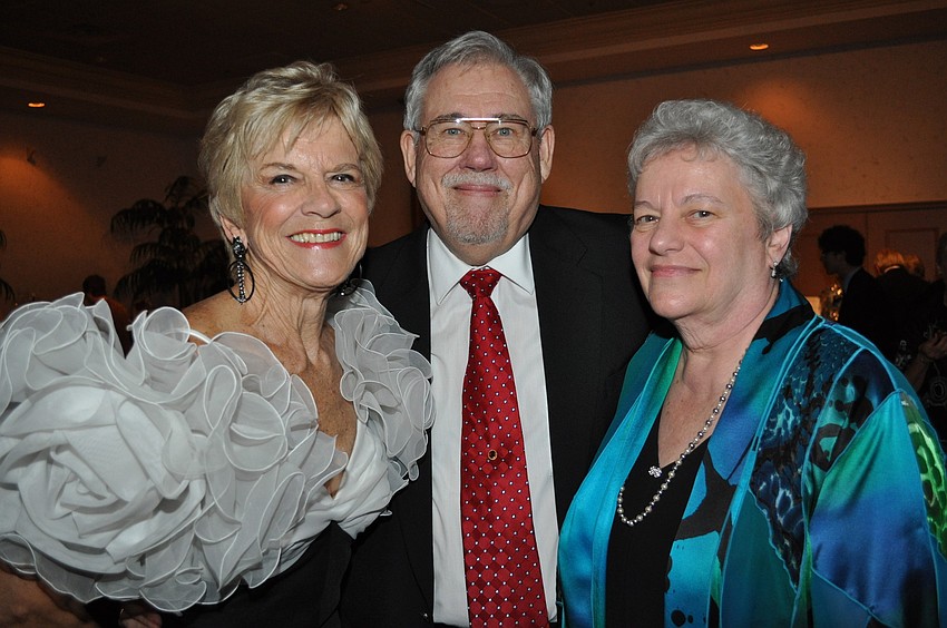 Lee Dougherty Ross with Honorary Chairs Stephen and Mary Jane Smith