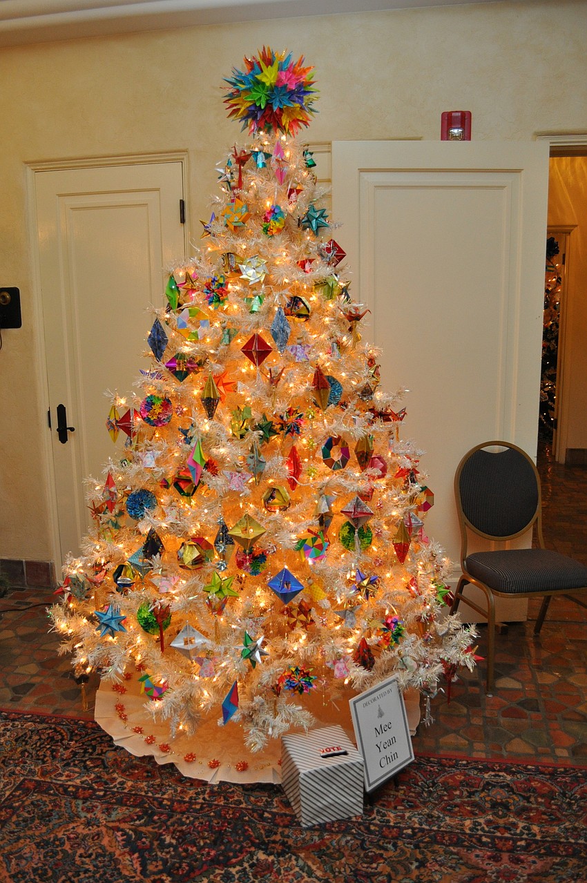 Tree decorated by Mee Yean Chin