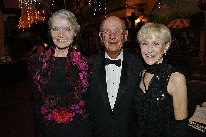 Helga Williams with John and Elaine Wells