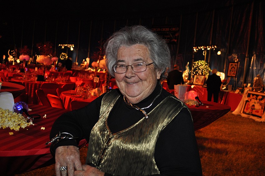 Head Voilunteer Carol Zabotinsky