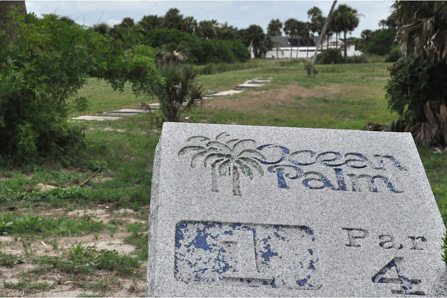 The city bought the derelict golf course property in a foreclosure sale in 2013. (File photo.)