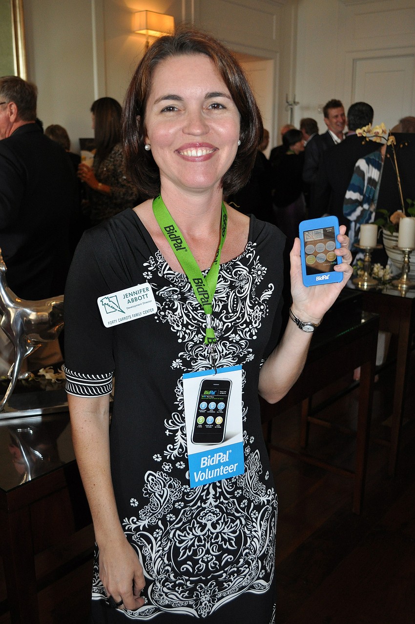 Jennifer Abbott shows off BidPal