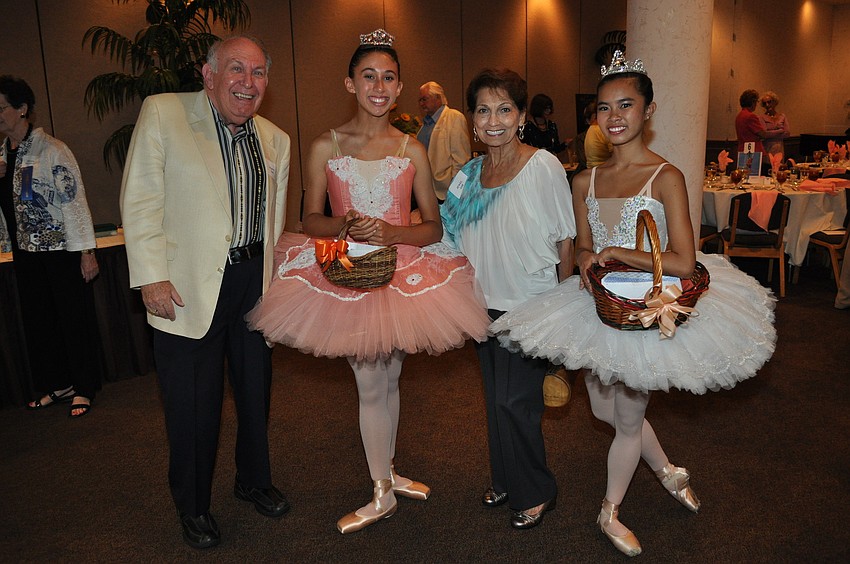 Mike Ash, Nicoletta Lanese, Jewel Ash and Katelyn Chin