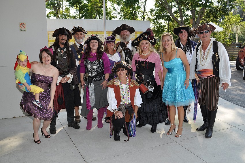 Co-Chair Shannon Hankin, John Hallahan, Larry Burns, MaryAnn Zyla-Smith, Kathy Griffenkranz, John and Cindy Swager, Suzanne and Brian Olsen, Ronald Fisher and Co-Chair Erika Quartermaine