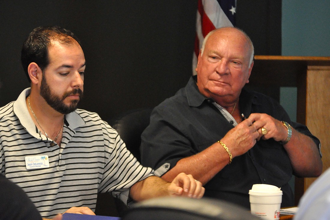 City Councilman Jason DeLorenzo and Mayor Jon Netts discussed options for housing city offices until City Hall is finished. (Photo by Jonathan Simmons.)