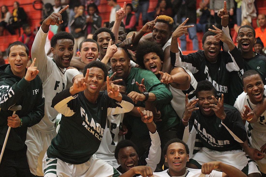 The Bulldogs came back from 14 points in the third quarter to win the district title over Sandalwood.