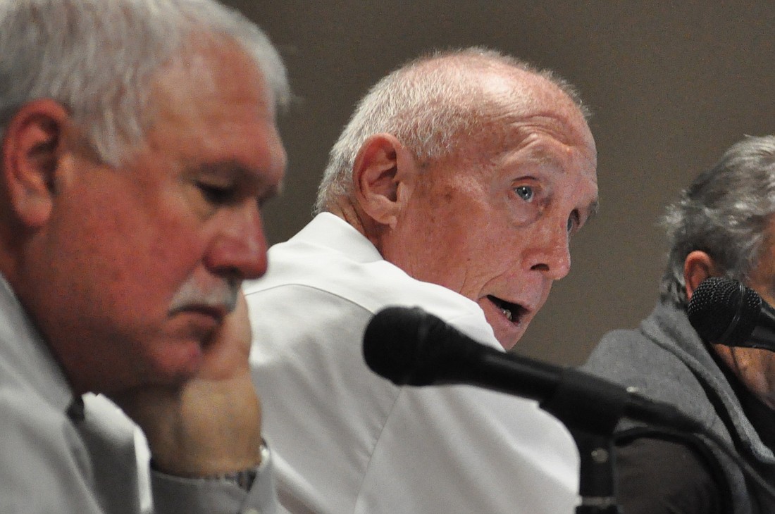 Commissioners Charlie Ericksen, right, and Frank Meeker, left, successfully pushed the state legislature to allow counties to regulate vacation rentals. (File photo by Jonathan Simmons.)