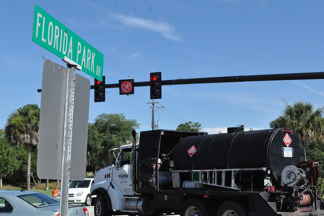 Florida Park Drive residents have said that cut-through traffic, especially large vehicles, ruin residents' quality of life. (Photo by Jonathan Simmons.)