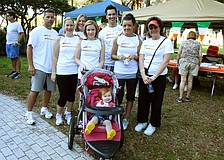 Jenni Kessock, second from left, was diagnosed with MS in November and her family got together to walk the Walk MS Sarasota on Saturday, March 19, at J.D. Hamel Park.