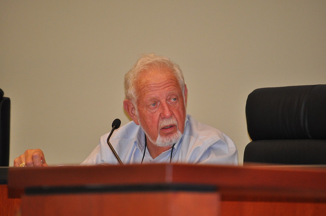 Mayor George Spoll will deliver a farewell speech tonight after six years of service on the Town Commission.